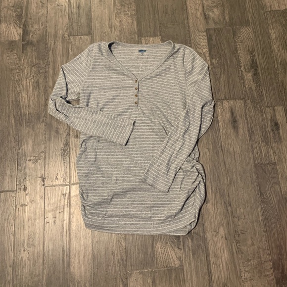 Maternity Rib Knit Henley - Picture 7 of 7